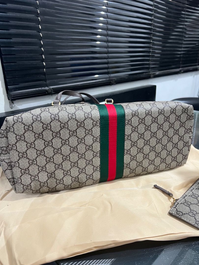 Gucci ophidia supreme medium tote bag (Category: Luxury Bags & Wallets) located in Antipolo. Submitted by mjlenihcpreloved (Listing ID 1330399956, Image 3). Description: .