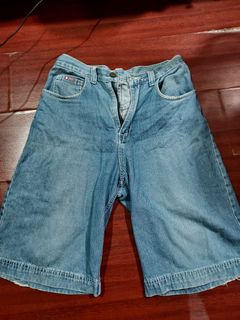 (Category: ) located in . Submitted by mikawears (Listing ID 1330483790, Image 1). Description: .