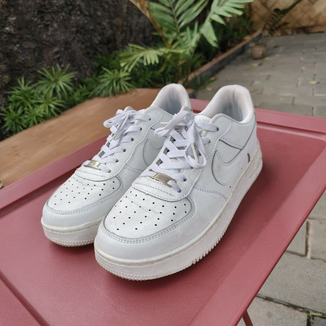 Jual air force one berkualitas Fesyen Pria Sepatu Sneakers di Carousell