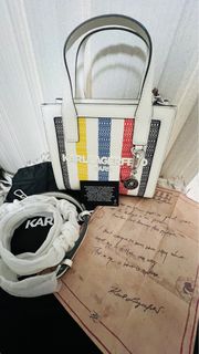 (Category: ) located in . Submitted by everythingnicehere (Listing ID 1330385071, Image 1). Description: .