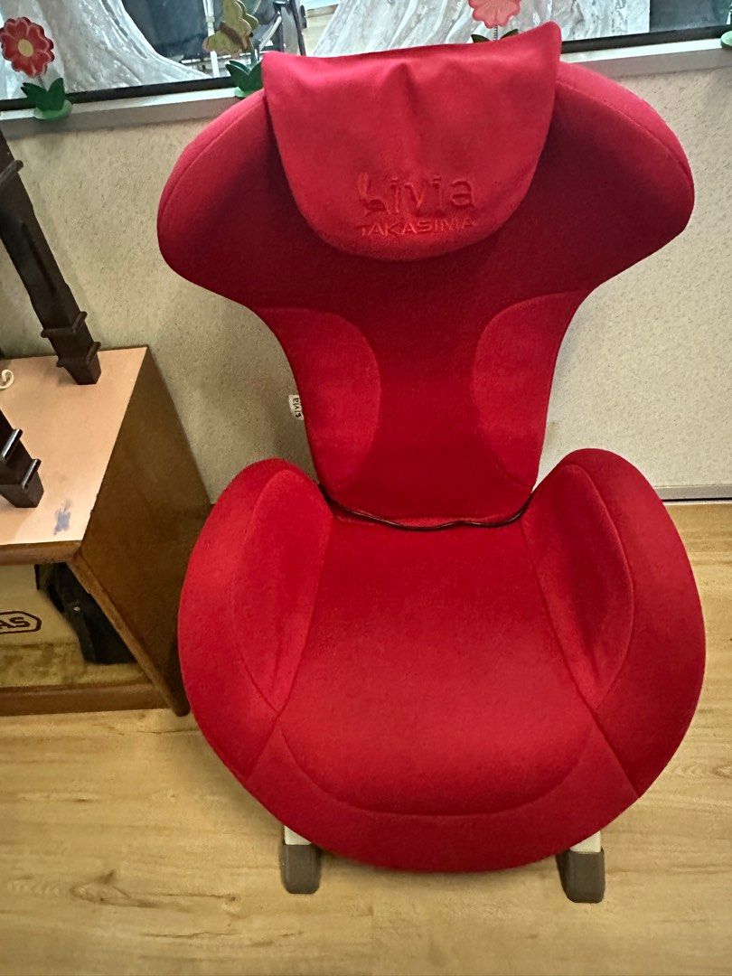 Kerusi urut (not functioning) (Category: Chairs) located in Kuala Lumpur. Submitted by syahnco (Listing ID 1330429708, Image 1). Description: Condition: 7/10 (function urut dah tak berfungsi) Self pickup dkt bandar seri putra, bangi Pm for more info. Thanks!.