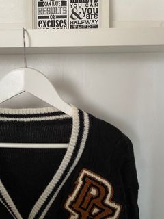 (Category: ) located in . Submitted by gingerz.preloved (Listing ID 1330440315, Image 1). Description: .