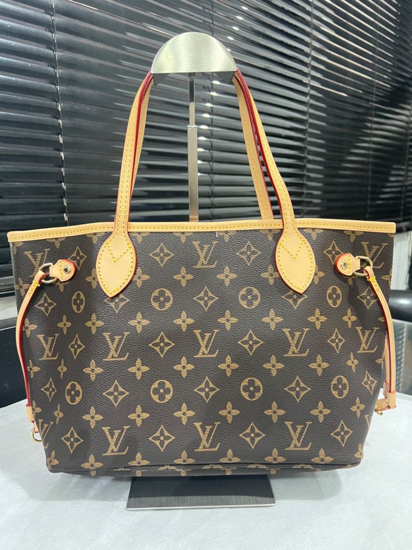 LV neverfull PM monogram tote bag (Category: Luxury Bags & Wallets) located in Antipolo. Submitted by mjlenihcpreloved (Listing ID 1330428898, Image 3). Description: .