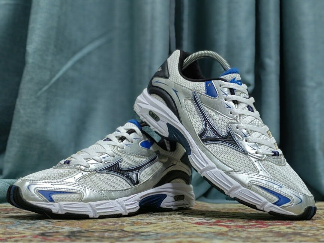 MIZUNO VS1 X10 7UK 26CM KAKI SAIZ 7.5UK BOLEH PAKAI Men s Fashion Footwear Sneakers on Carousell