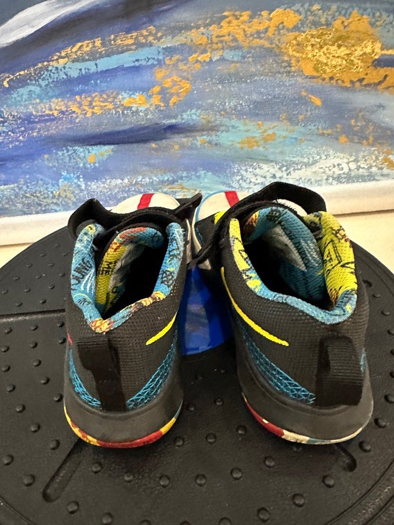 Nike Kyrie Flytrap Boys Basketball (Category: Sneakers) located in Cainta. Submitted by mommynance (Listing ID 1330420169, Image 3). Description: Declutterring Size: US 1Y.