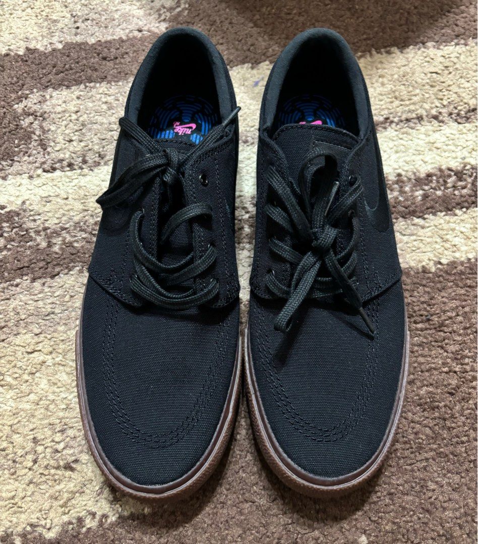 Nike sb stefan janoski black gum sole Men s Fashion Footwear Casual shoes on Carousell