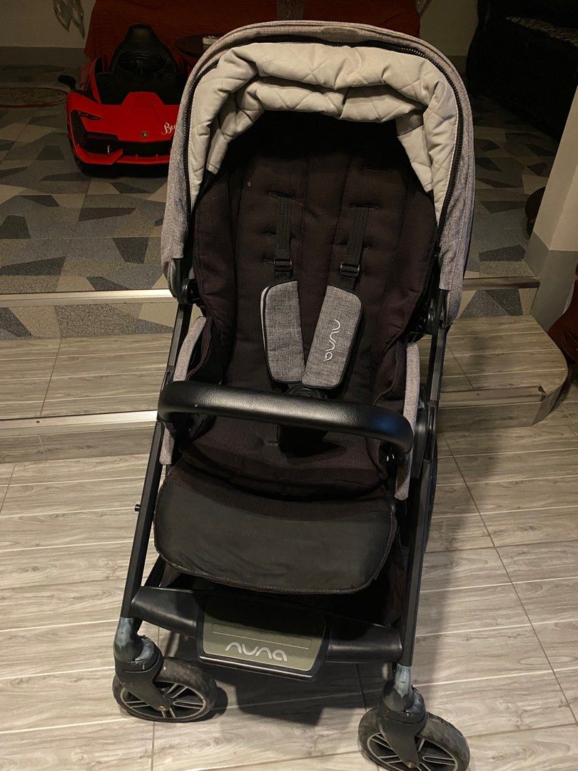 Nuna Mixx stroller (Category: Strollers) located in Dagupan City. Submitted by shoppaholic_mom_of_beabee (Listing ID 1330448218, Image 1). Description: .