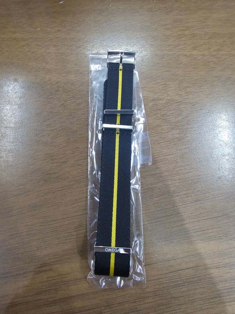 Original Omega Speedmaster Nato strap (Category: Luxury Watches) located in Marikina City. Submitted by royalwatchph (Listing ID 1330342030, Image 1). Description: For sale Original Omega Speedmaster Nato strap Size 22mm lugs Pm for inquiries Thanks God bless 😀.