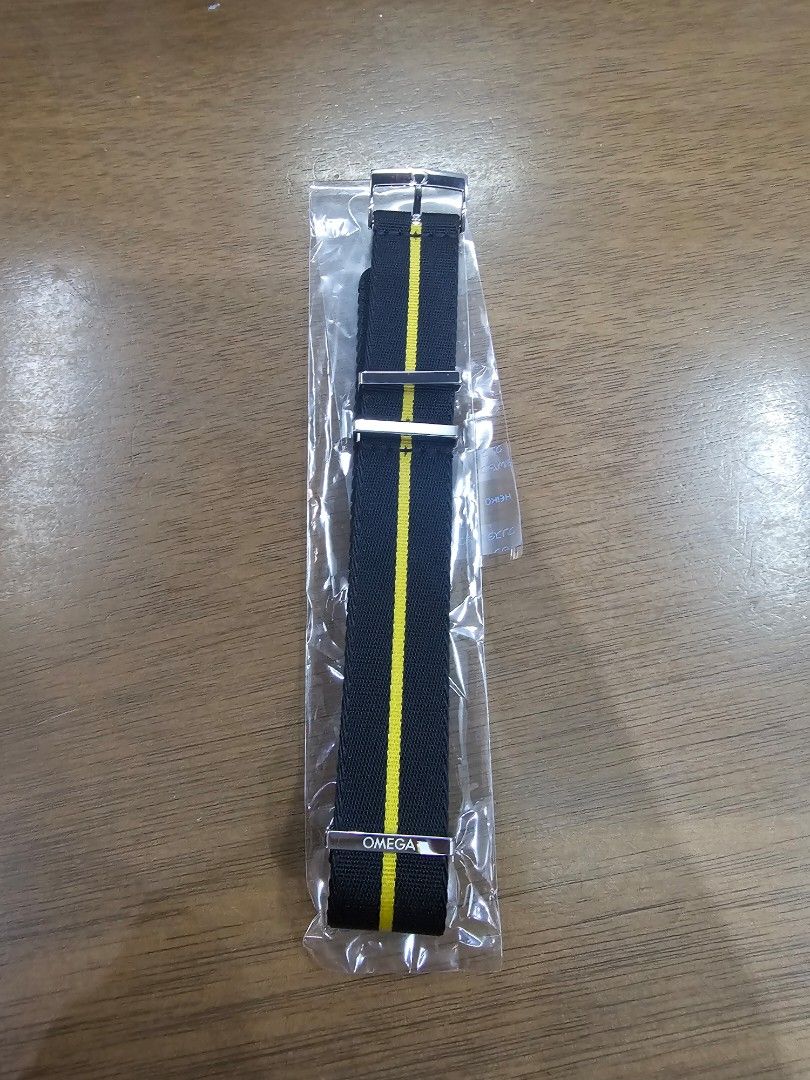Original Omega Speedmaster Nato strap (Category: Luxury Watches) located in Marikina City. Submitted by royalwatchph (Listing ID 1330342030, Image 2). Description: For sale Original Omega Speedmaster Nato strap Size 22mm lugs Pm for inquiries Thanks God bless 😀.