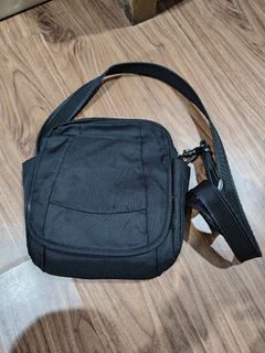 (Category: ) located in . Submitted by c.tan08 (Listing ID 1330461933, Image 1). Description: .