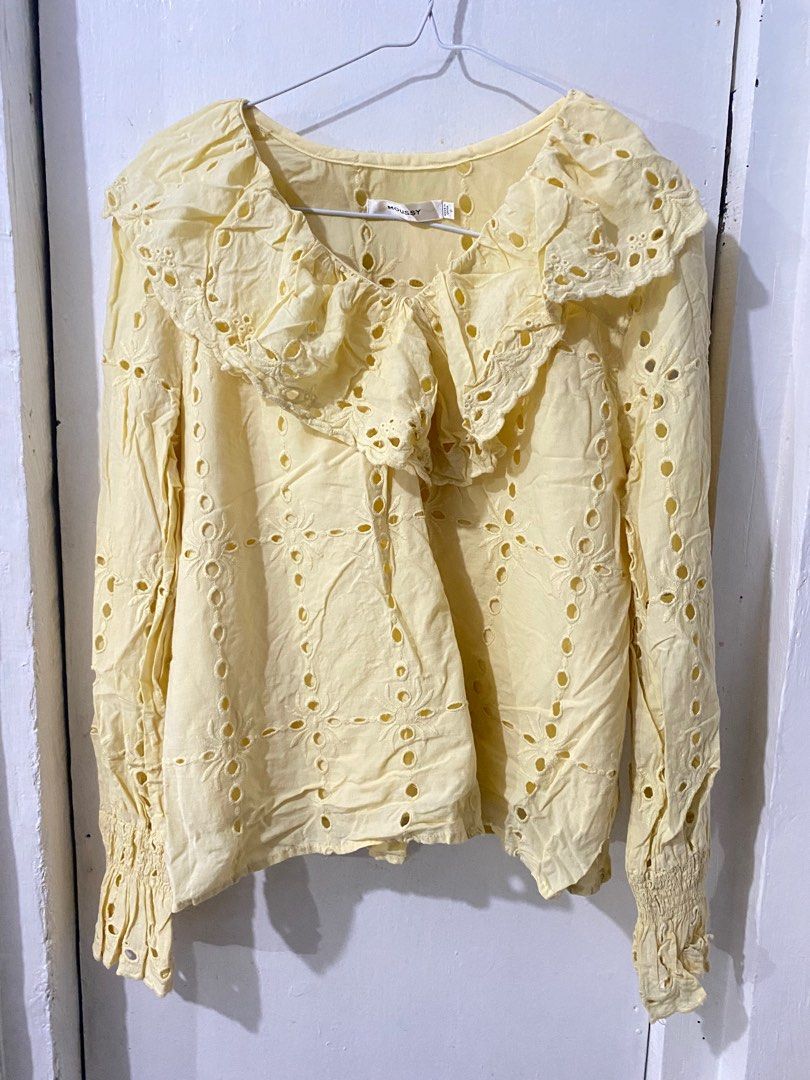 Pastel/Light Yellow Eyelet Long Sleeves (Category: Longsleeves) located in Imus. Submitted by penchiii (Listing ID 1330483838, Image 2). Description: Thrifted top but in good condition. Really pretty in person. Can fit S-Semi L..