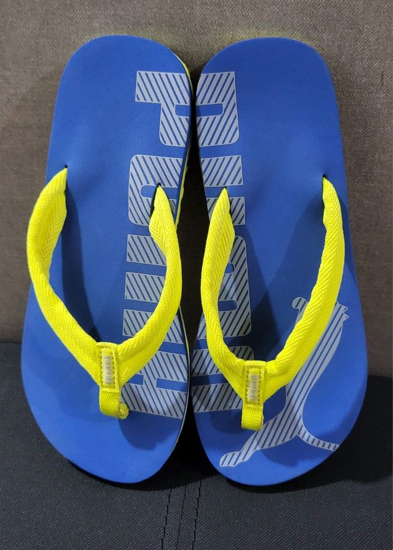 Puma slippers Men s Fashion Footwear Flipflops and Slides on Carousell
