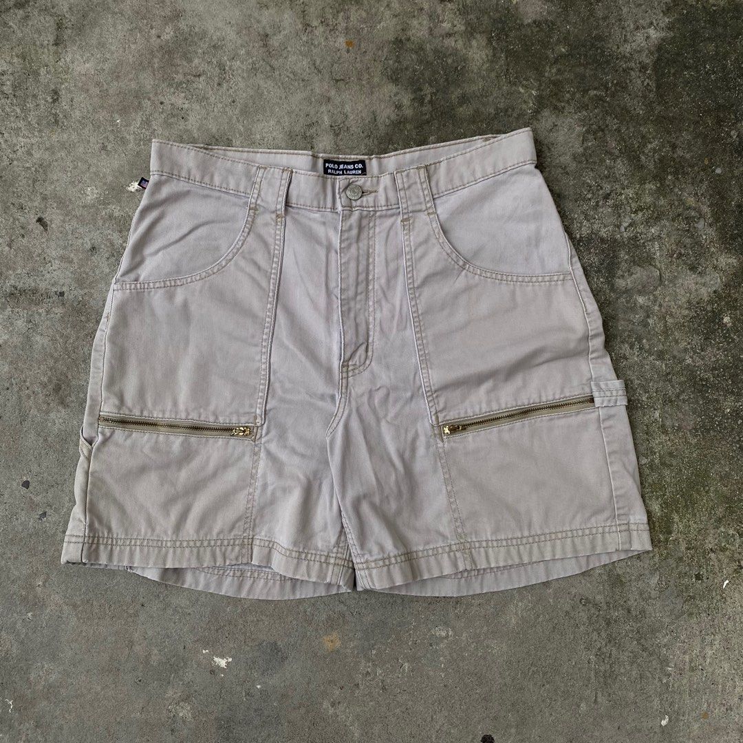 RALPH LAUREN 6 POCKET CARPENTER JORTS (Category: Shorts) located in Tarlac. Submitted by brynprng (Listing ID 1330427355, Image 1). Description: Dimes: 33 x 18 Leg hole: 13 Color rate: 9/10 Condition: Workwear condition/Good.