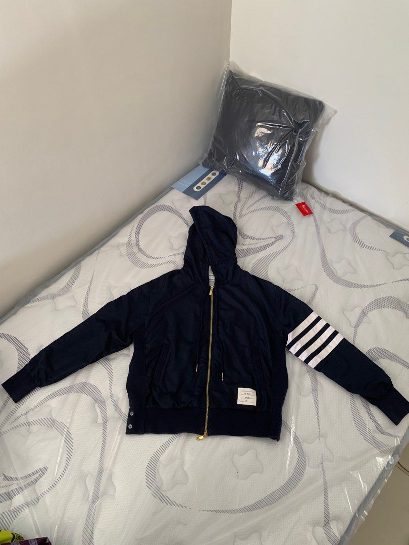 Rare Thom Browne Jacket Hoodie Fred Perry Burberry Kenzo Supreme Lacoste Stone Island Gucci Fendi Prada Valentino Dior Bottega Givenchy Balenciaga