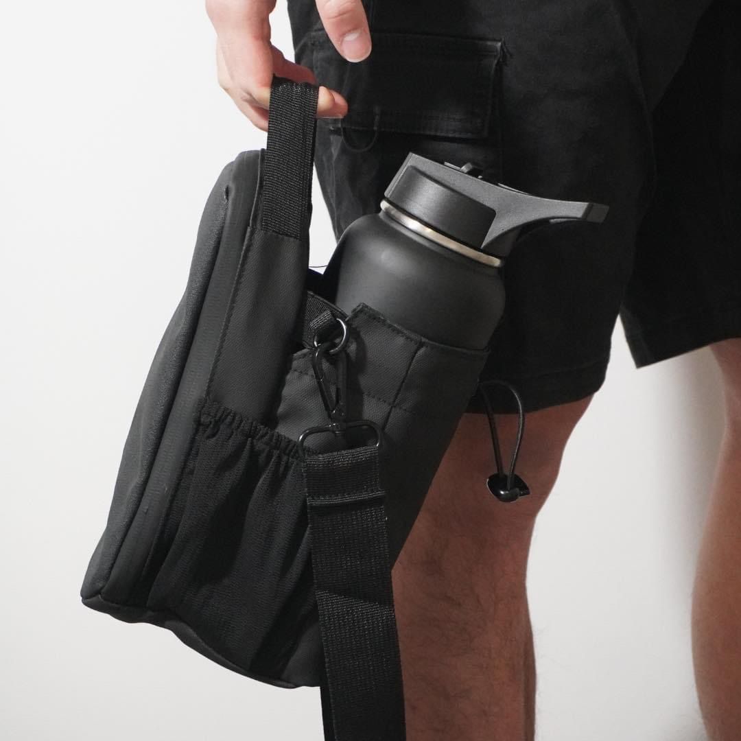 READY STOCK) Magnetic Bottle Bag Gym/ Travel/ Work/ Sporty, Men's