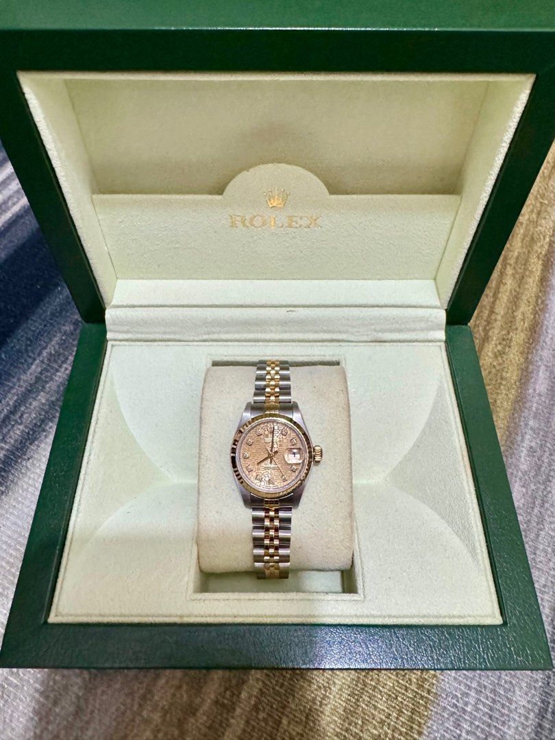 Rolex Ladies Size Datejust 26mm Computer Dial (Category: Luxury Watches) located in Manila. Submitted by jperks0102 (Listing ID 1330477808, Image 1). Description: Watch only with box.