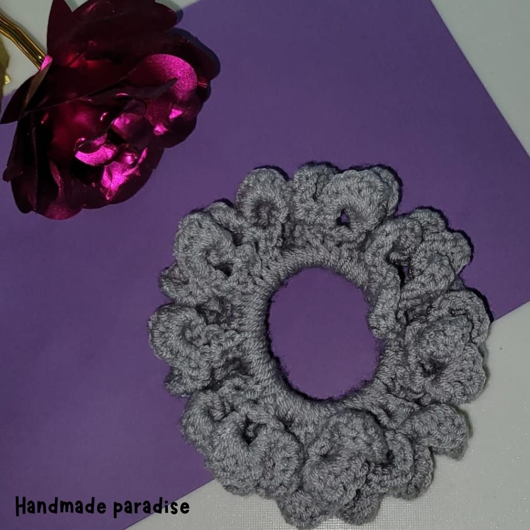Scrunchie (Category: Hair) located in Singapore. Submitted by sheik79 (Listing ID 1330361591, Image 3). Description: Crochet Scrunchies PM for the price.