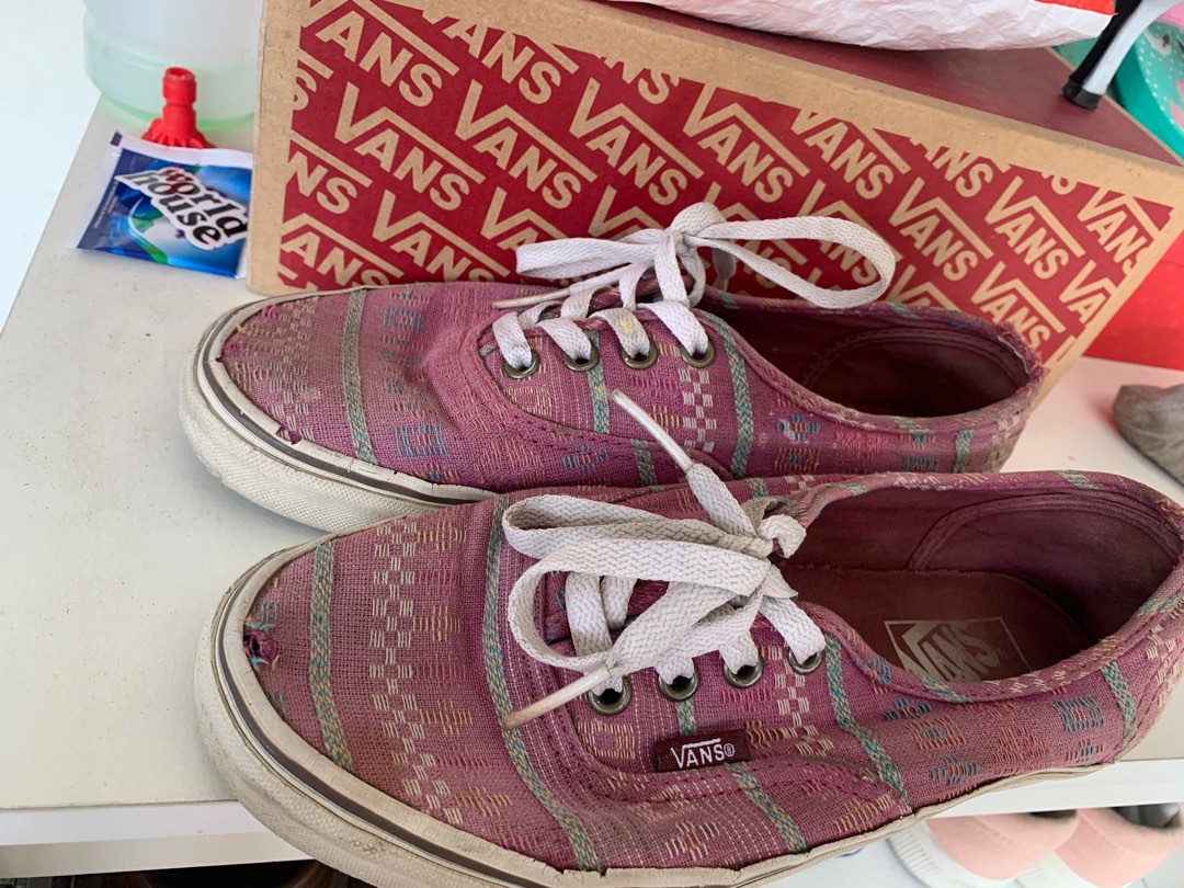 Vans authentic guate stripe on sale