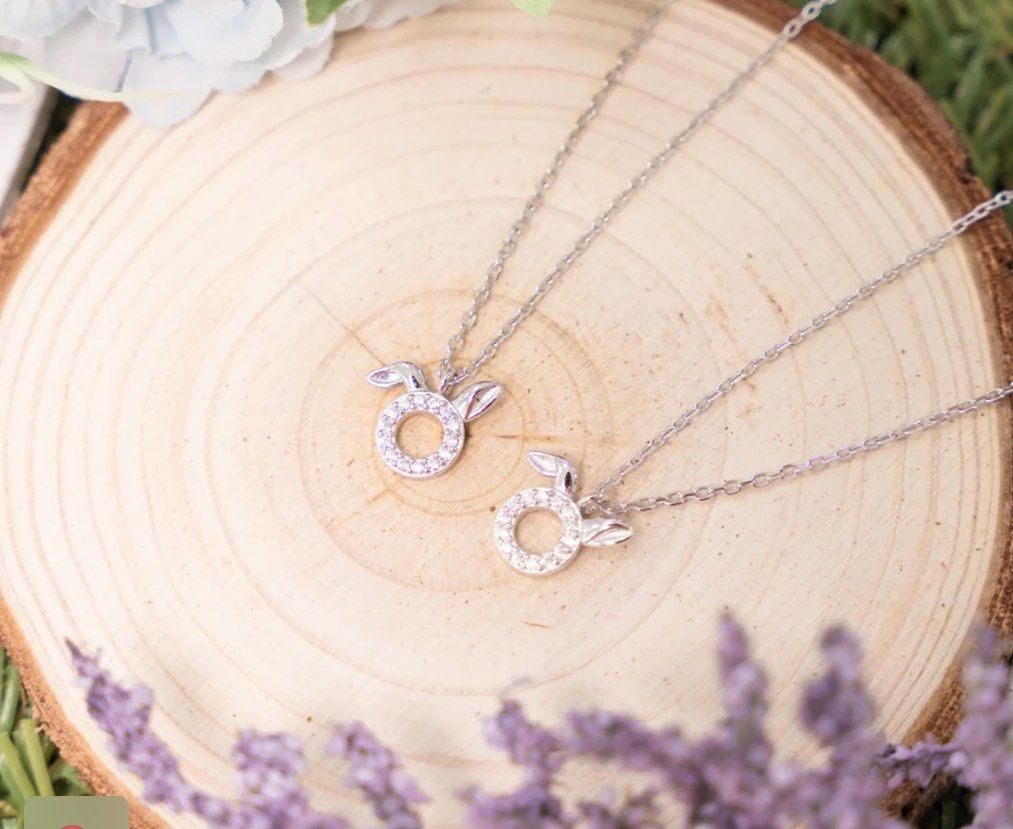 Thumper necklace hotsell