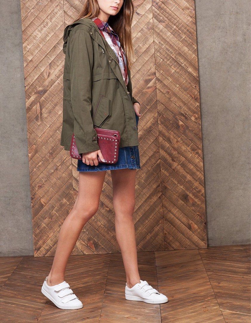 Stradivarius Utility Army Parka Jacket in Olive Green Women s Fashion Coats Jackets and Outerwear on Carousell