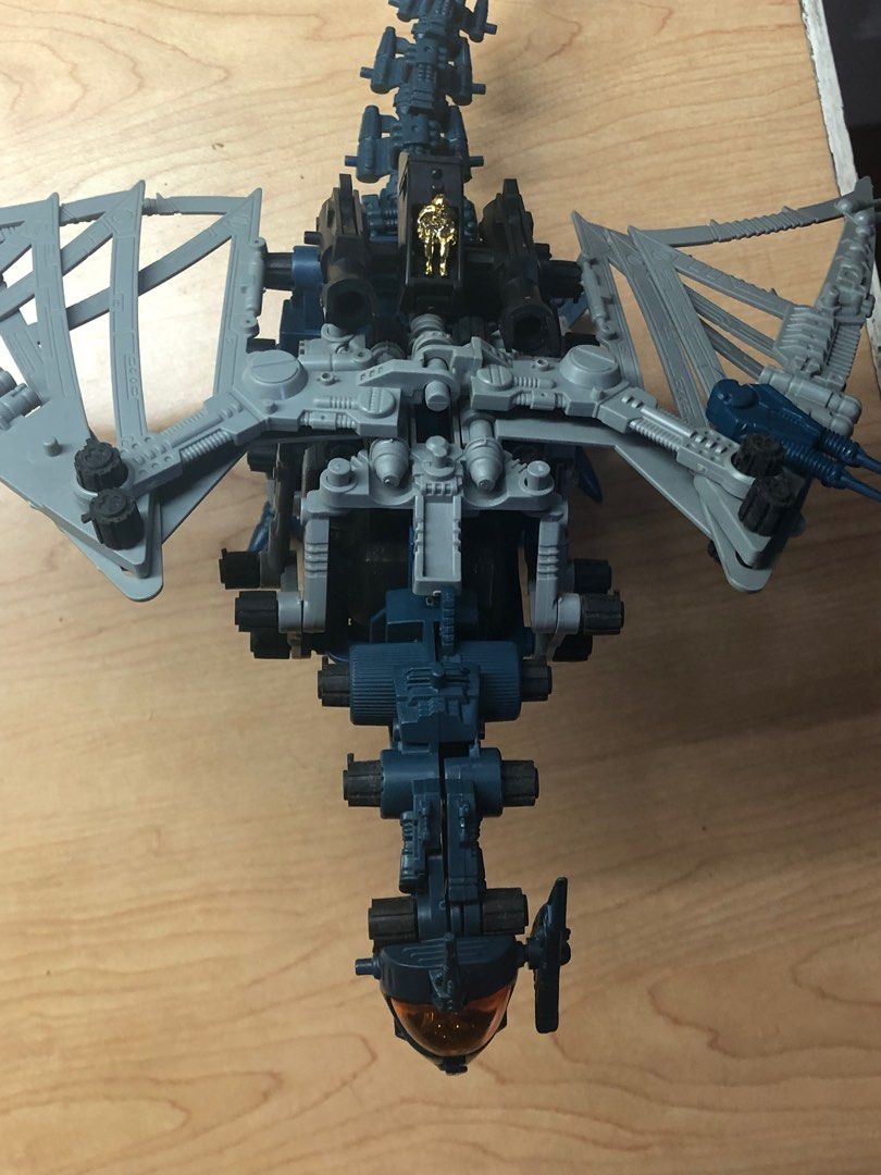 Tomy Zoids Salamander RPZ-01 (Category: Action & Battle Toys) located in Makati City. Submitted by jarled (Listing ID 1330473725, Image 2). Description: Missing: Right Wing Turret, Right Headpiece. Other rubber screws may also be missing. Difficulty attaching back pilot. No longer moves..