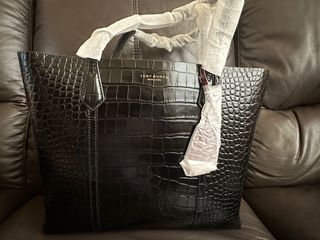（分類：）位於 。 由 dcpfchan 提交（商品編號 1330360167，圖片 1）。簡介： 。