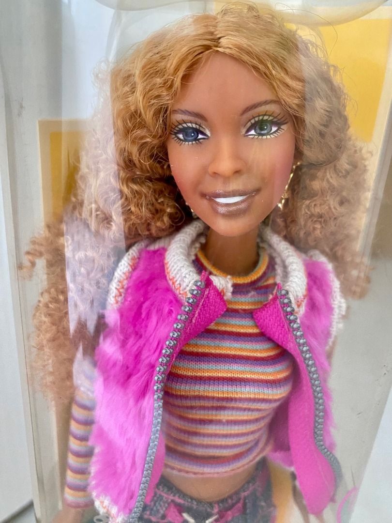 バービー　クリスティー　ベネトン　ニューヨーク　2005年　レア UNITED COLORS OF BENETTON BARBIE DOLL 2005 (RARE), Toys