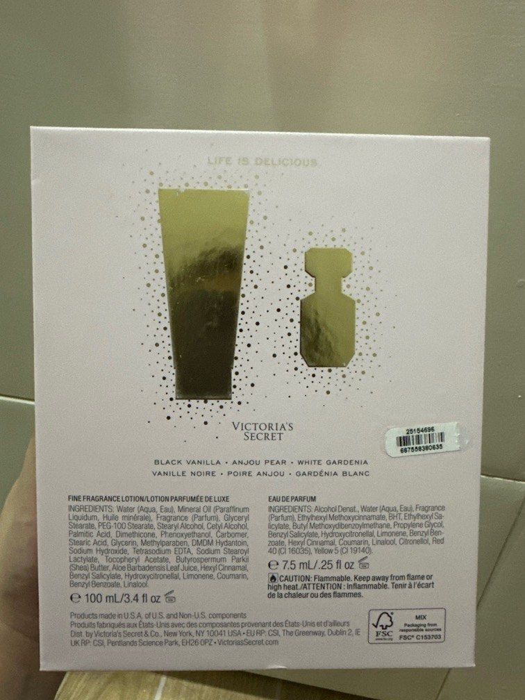 Victoria's Secret Tease Gift Box (Category: Body Care) located in Pasig City. Submitted by shopperandbeyond (Listing ID 1330481489, Image 2). Description: Tease Duo Mini Eau de Parfum (7.5 ml/.25 fl oz.) Travel Fine Fragrance Lotion (100 ml/3.4 fl oz.) .
