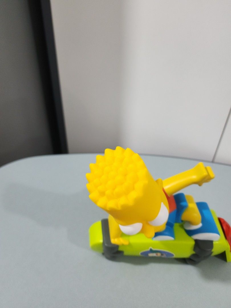 Vintage Bart Simpson talking room guard (Category: Vintage Collectibles) located in Quezon City. Submitted by vintagespektroom (Listing ID 1330399166, Image 3). Description: For sale new old stock Bart Simpson talking room guard by Wesco in excellent condition runs on 3 AAA batteries H 8" W 6.5" D 2" For inquiries, message or call me at 09171548596 Quezon City area Shipping at buyer's expense Mode of payment : Gcash/COD/Bank transfer for more vin