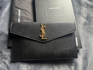 (Category: ) located in . Submitted by preloved_bysns (Listing ID 1330375892, Image 1). Description: .