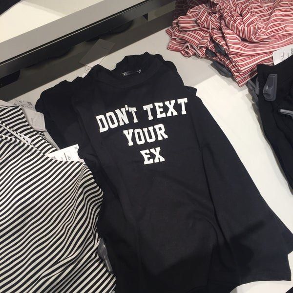 Zara Trafaluc T-Shirt (Category: Shirts) located in Meycauayan. Submitted by try.declutters (Listing ID 1330376461, Image 2). Description: Zara Trafaluc T-Shirt in Black AUTHENTIC Brand new, with tag! Size: XS-S (can fit semi medium or up to medium if you really like a cropped fit).