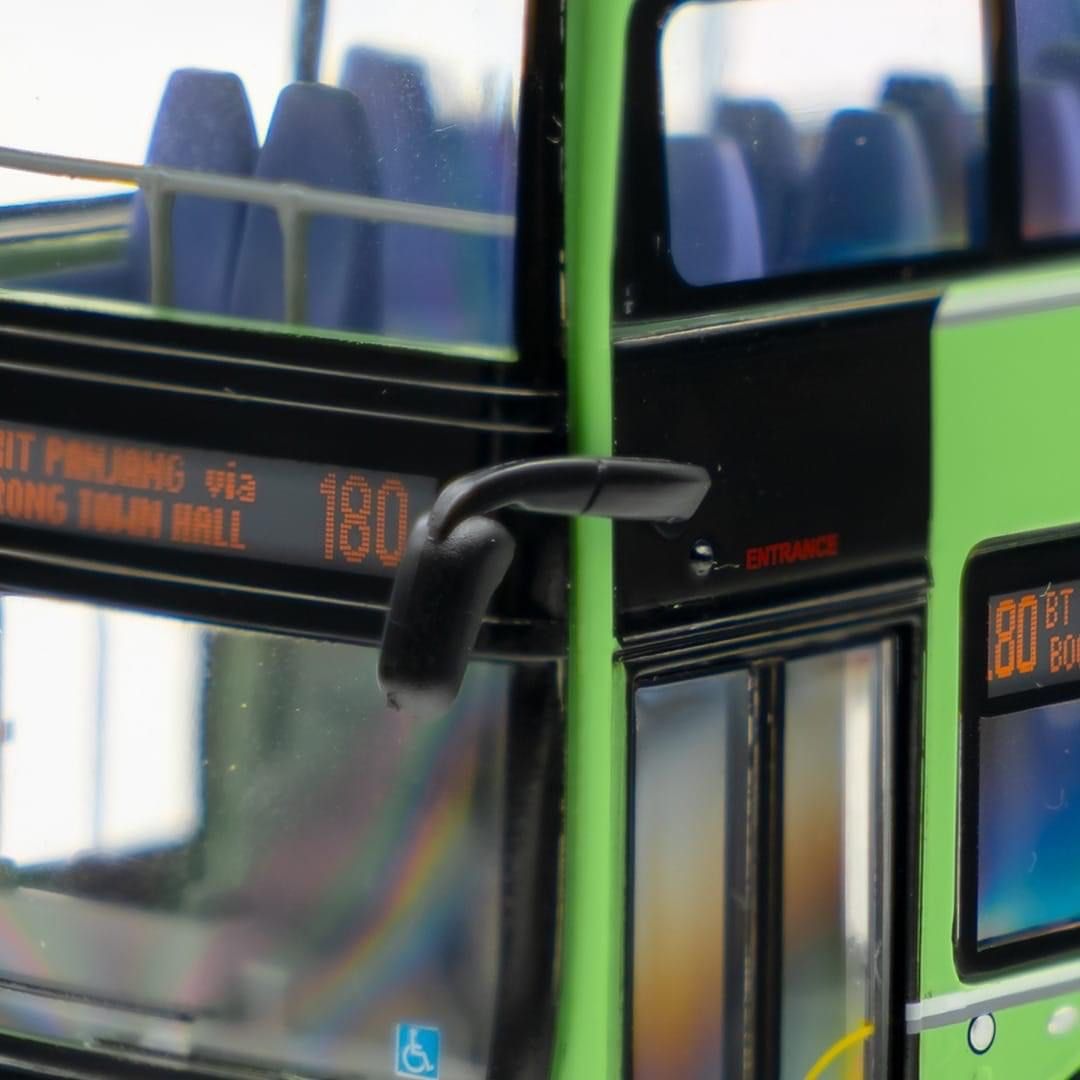 1/64 Singapore A95 Double Decker Bus, Hobbies & Toys, Toys & Games on  Carousell