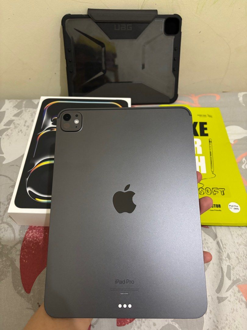 Apple iPad Pro 11 inci (2024) M4, WiFi, 256GB, Space Black, Telepon