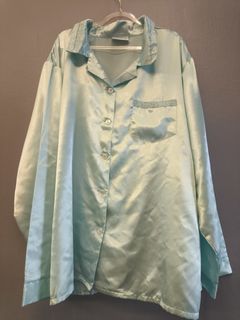 (Category: ) located in . Submitted by u2shop (Listing ID 1330598111, Image 1). Description: .