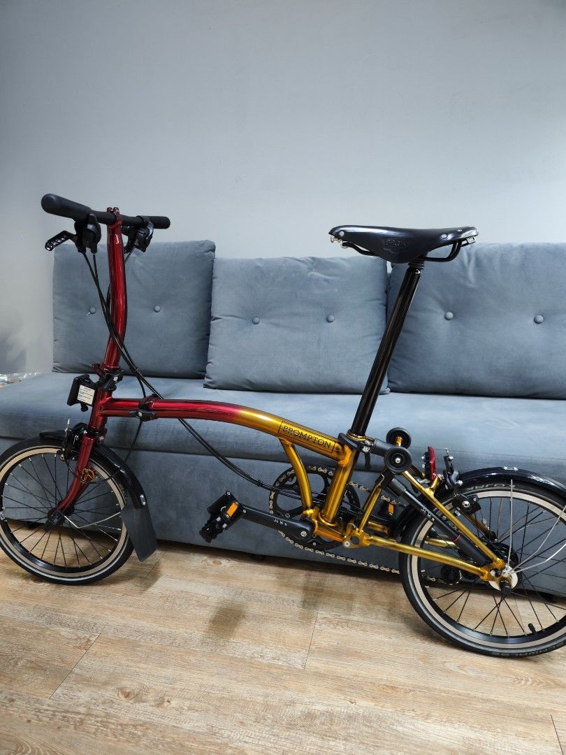 Brompton Lion City super rare bike limited edition trifold. Brooks saddle s6l 6 speed collector bike