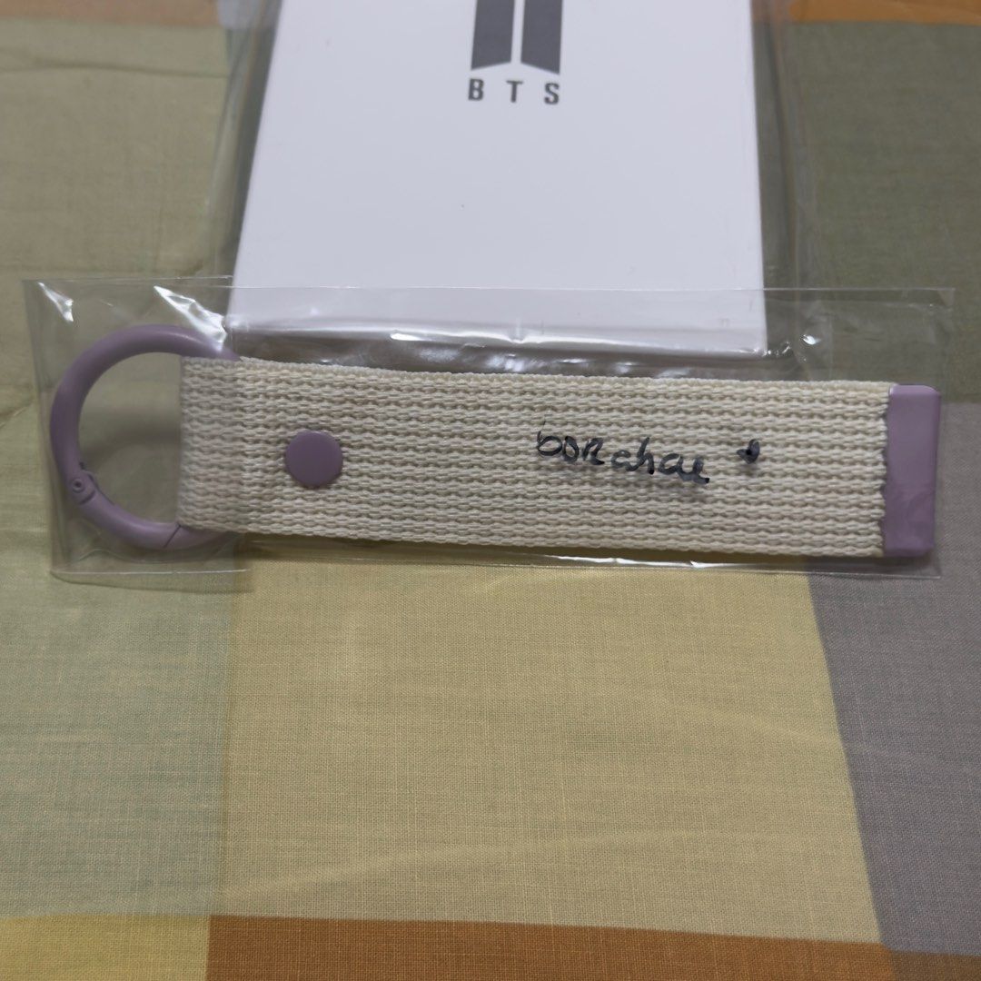 BTS Borahae Bag Tag (Category: K-Wave Merchandise) located in Las Pinas. Submitted by allideclutter (Listing ID 1330608155, Image 3). Description: BTS Borahae Bag Tag Fan-made merch from Korea Brand new, never used.
