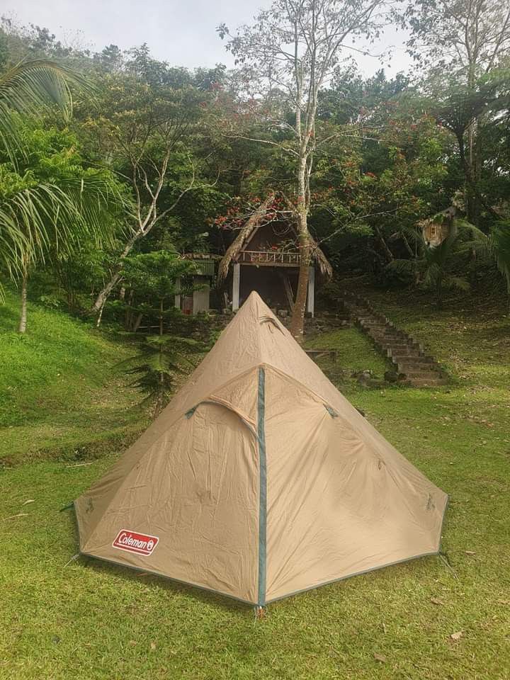 COLEMAN TENT (Category: Hiking & Camping) located in Legazpi City. Submitted by junjun2323 (Listing ID 1330666315, Image 1). Description: FS: Coleman X-Cursion Tepee 325 UV Pro Excellent to new condition No issues 6k plus sf sa malalayo, meet up sa malalapit Location: Albay Original price: 24,000 Negotiable, madali ako kausap. Pm.