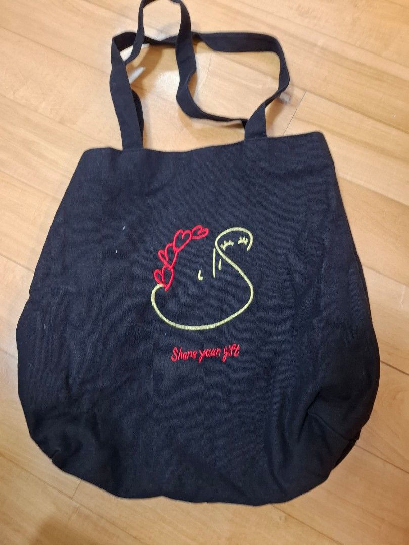 gap bag （分類：單肩包）位於 Hong Kong。 由 chingkong 提交（商品編號 1330597721，圖片 2）。簡介： 。