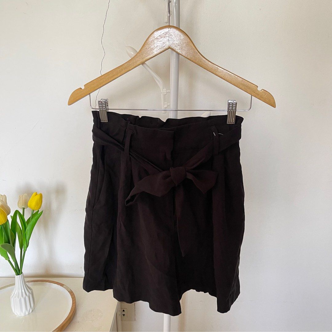 H M Highwaist Linen Paperbag Shorts Women s Fashion Bottoms Shorts on Carousell