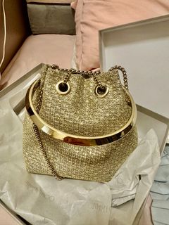 （分類：）位於 。 由 michellecarousel 提交（商品編號 1330641549，圖片 1）。簡介： 。