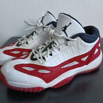 Jordan 11 ie gym red store