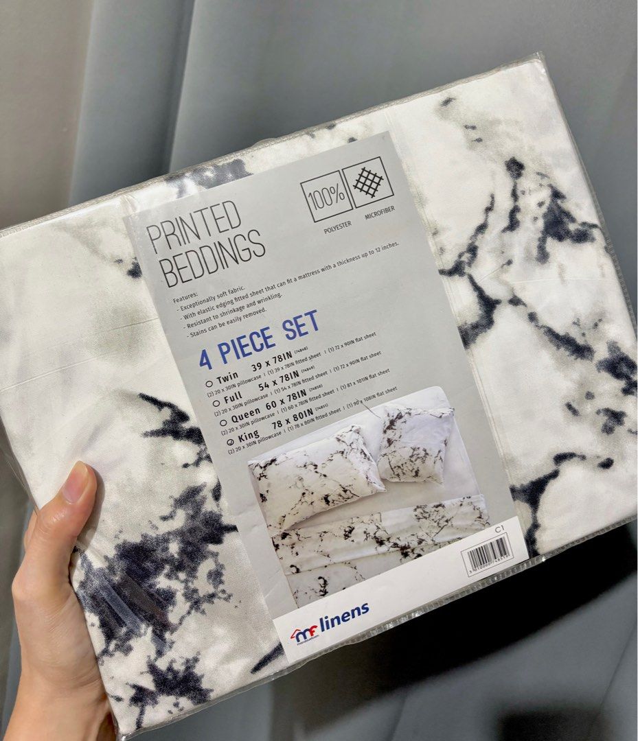 king size bed sheet (Category: Bed Frames & Mattresses) located in Rizal. Submitted by declutteryarn (Listing ID 1330672051, Image 1). Description: Mandaue Foam linen 4-piece KING SIZE bed sheet inclusions: 1 king size bed sheet 2 piece pillow case 1 flat sheet or blanket BRAND NEW‼️ NEVER BEEN USED‼️ nakatago lang nakalimutan ko na may ganyan pala kami lol .