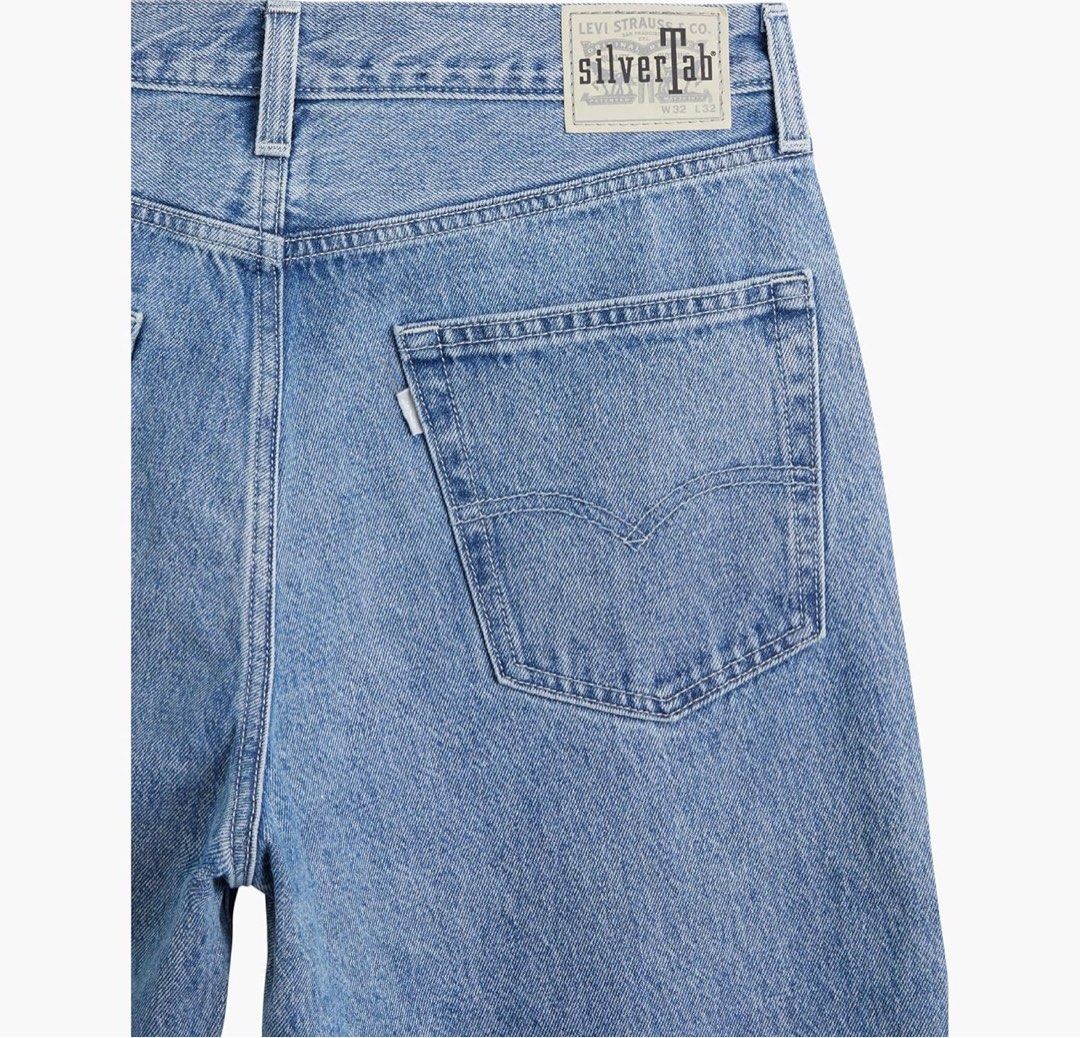 Levi's SILVERTAB(TM) Men's Loose Fit Jeans with Silver Tab, Women's  Fashion, Bottoms, Jeans \u0026 Leggings on Carousell