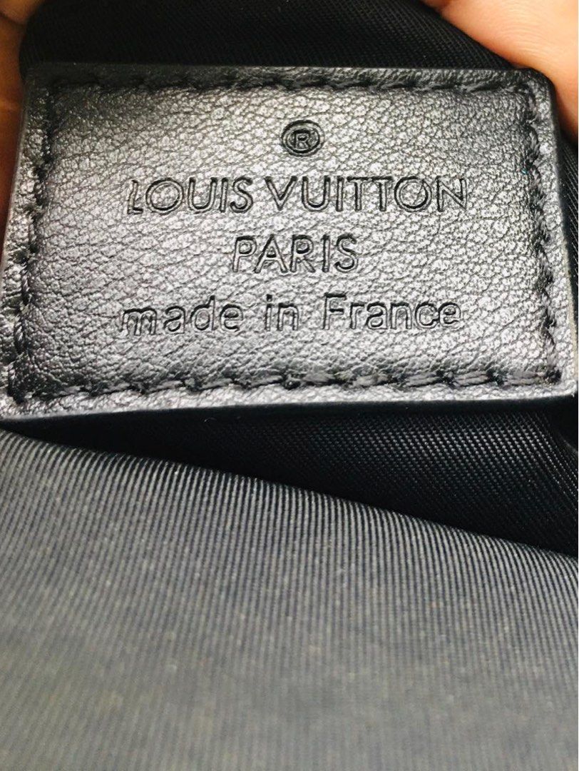 Louis Vuitton Monogram Palm Springs Mini Bag (Category: Luxury Bags & Wallets) located in Rosario. Submitted by myvinatgepieces (Listing ID 1330675386, Image 3). Description: Excellent Used Condition Selling as is! Minor signs of wear Intact Code Self Authentication is Advise Monogram coated canvas Soft cowhide trim with foam backing Textile lining Gold-color hardware 2 removable, adjustable leather shoulder straps (drop: min. 51 cm/20 inches, ma
