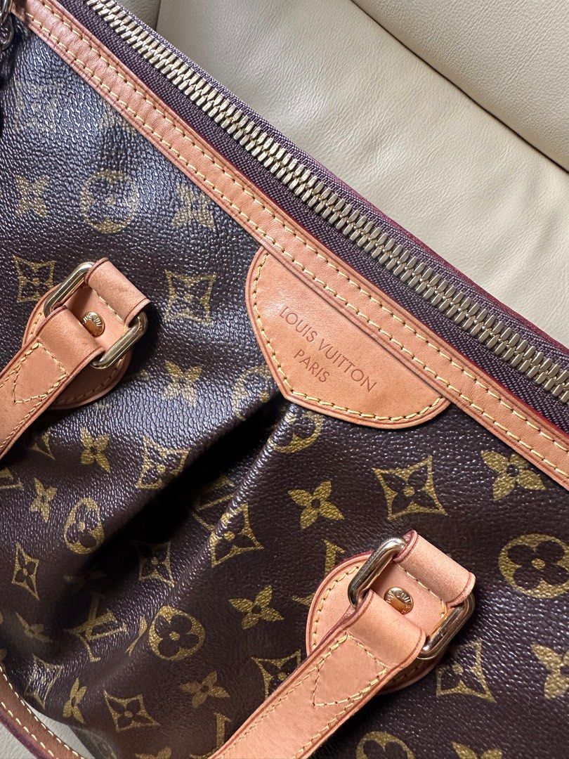 LV Palermo PM (Category: Luxury Bags & Wallets) located in Pasig City. Submitted by lilais_closet (Listing ID 1330558039, Image 3). Description: Price still negotiable RFS: Decluttering Planning to buy another bag.