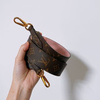 （分類：）位於 。 由 ttluxee 提交（商品編號 1330544567，圖片 1）。簡介： 。