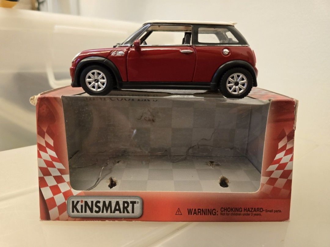 MiniCooper Die Cast Metal Scale 1/28 (Category: Vehicle & Diecast Models) located in Paranaque City. Submitted by mejrocks (Listing ID 1330565540, Image 2). Description: Decluttering! Missing one windshield wiper. everything else is intact..