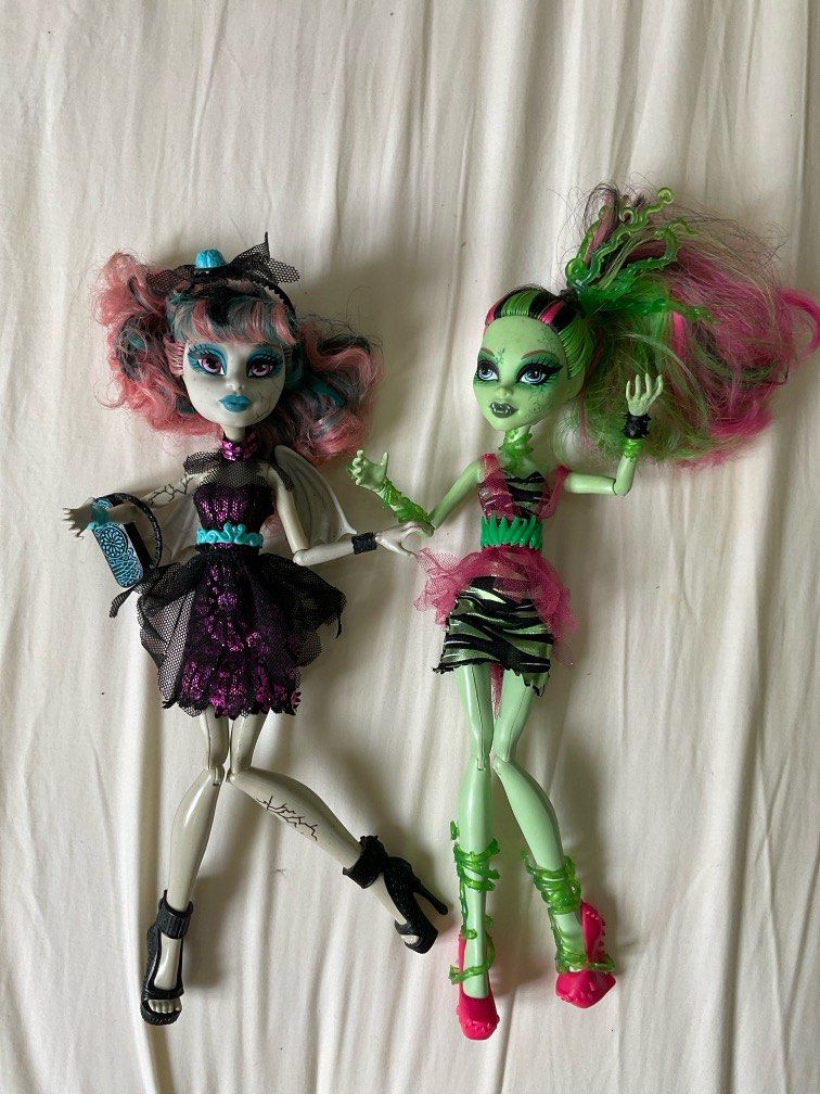 Monster High SET Zombie Shake Rochelle Goyale Venus Hobbies Toys Toys Games on Carousell