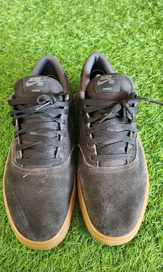 Nike SB Check Suede Gumsole Men s Fashion Footwear Sneakers on Carousell