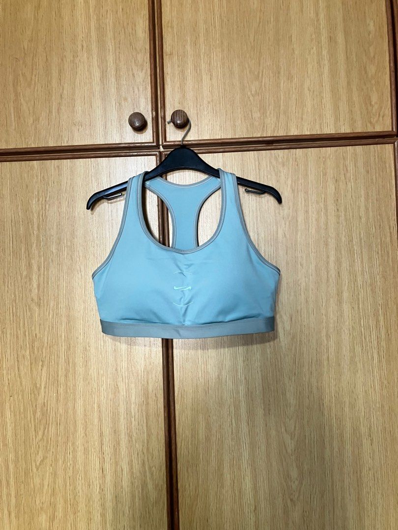 nike sports bra size